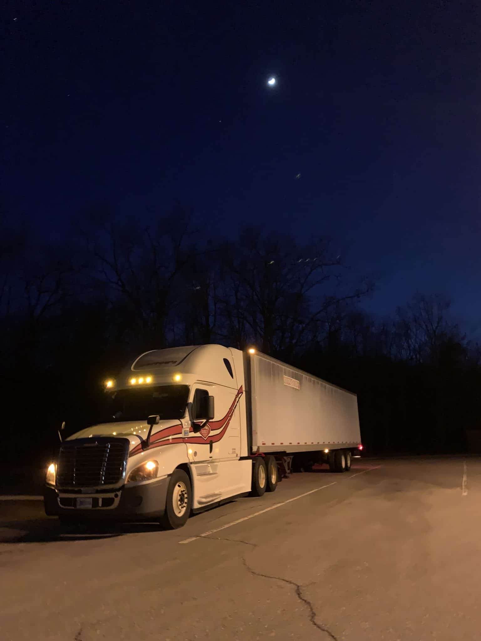 murrows-truck-at-night